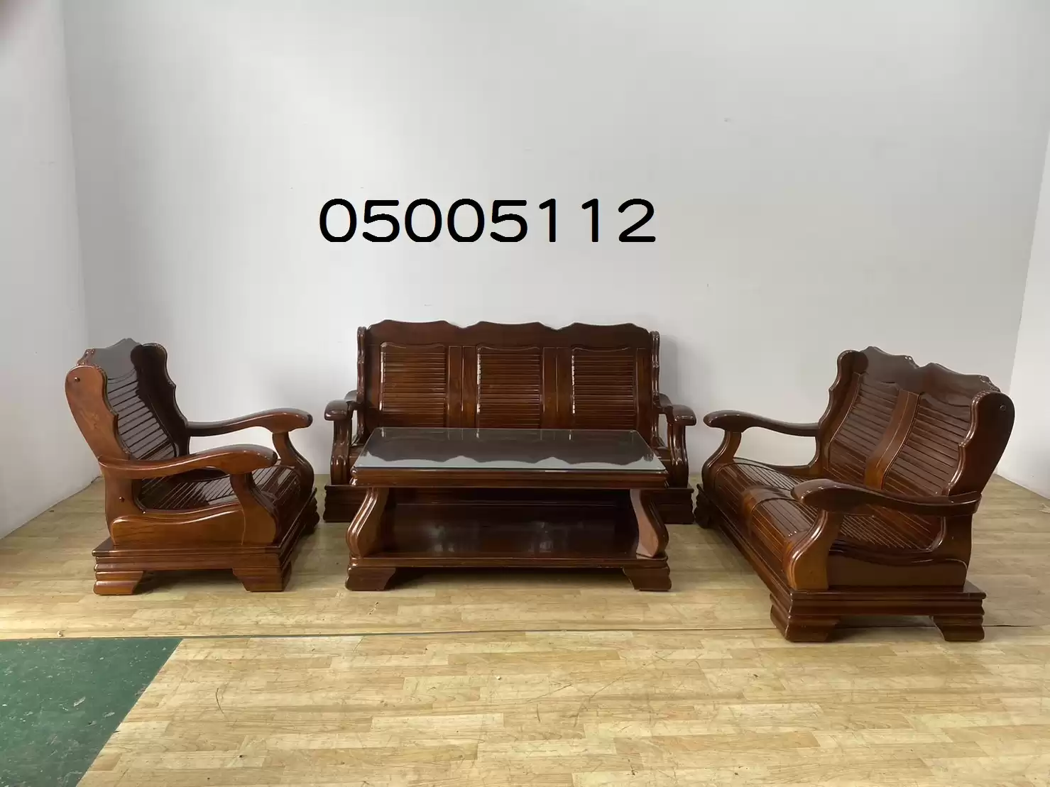 弘旺二手家具-木製沙發組為您的家居注入獨特風格