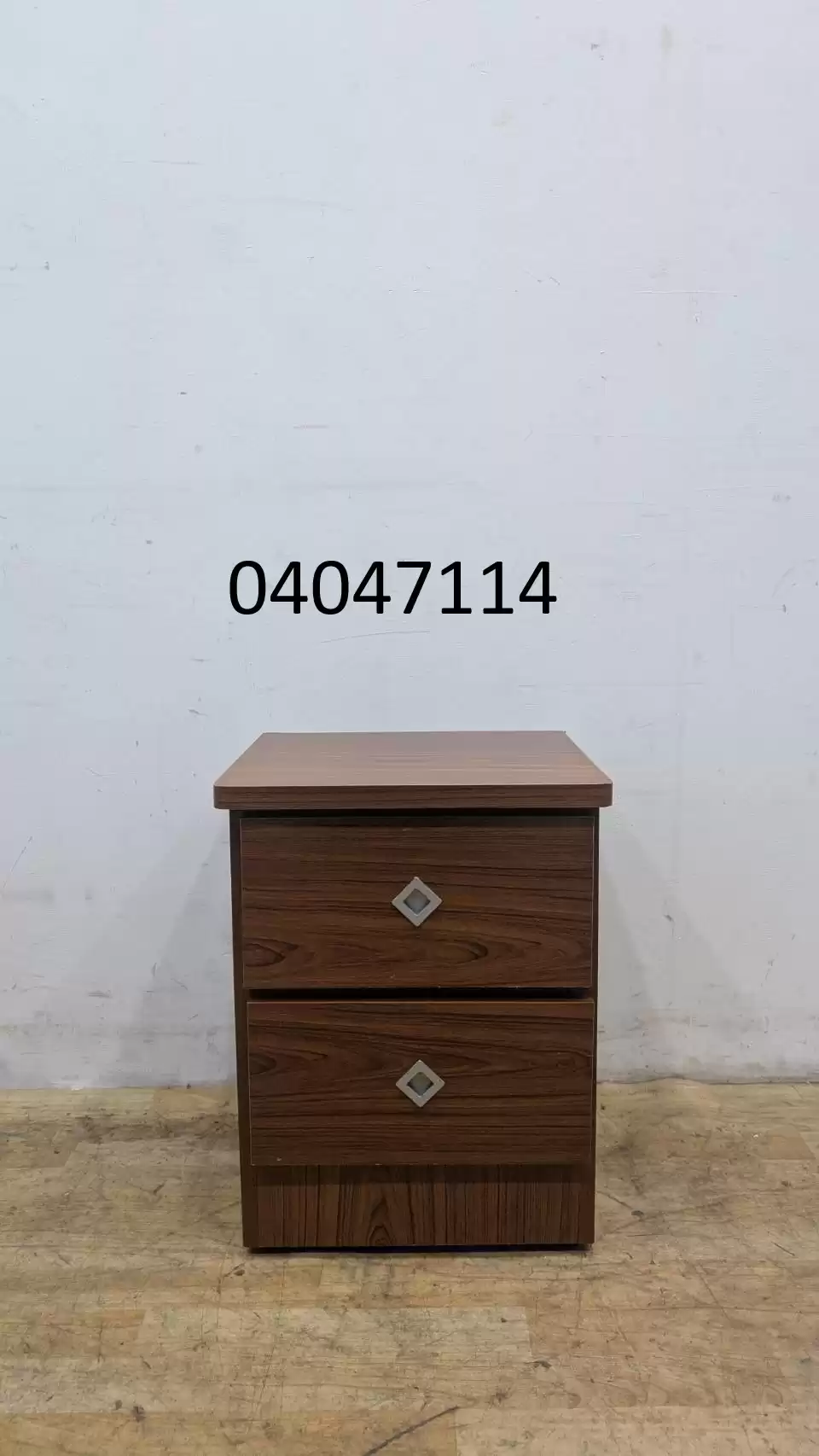 【弘旺二手家具生活館】二手/中古 淺胡桃二抽床頭櫃 床頭 收納床頭箱 床邊櫃 床頭櫃-各式新舊/二手家具 生活家電買賣